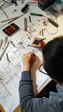 Free Engineering Drawing Session Image - Engineering, Drafting ...