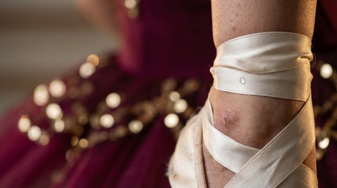 White Ballet Ribbons Free Ballet Ribbon Grace Image - Ballet, Dance, Ribbons | Download at ...