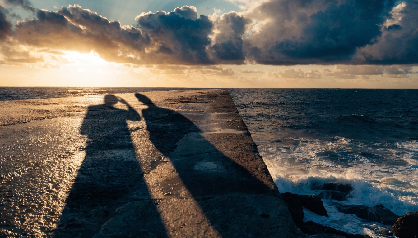 Free Sunset Shadow Connection Image - Shadows, Sunset, Ocean | Download ...