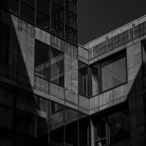 Free Angular Shadow Play Image | Download at StockCake