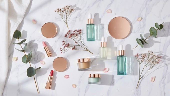 Free Elegant Beauty Essentials Image - Beauty, Cosmetics, Skincare ...