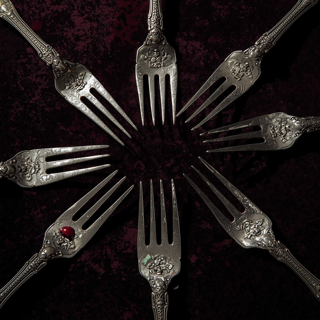 Silverware Voodoo Free Gothic Silverware Ritual Image - Gothic, Silverware, Forks ...