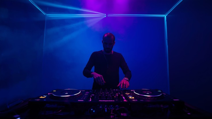 Free Nightclub music performance Image - Nightclub, Performance ...