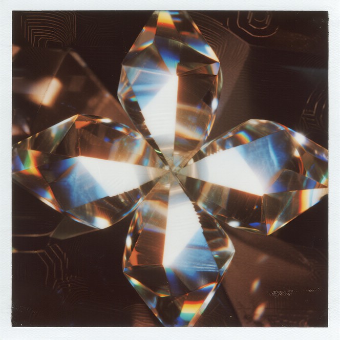 Geometric Capture Light Free Crystalline Light Study Image | Download at StockCake