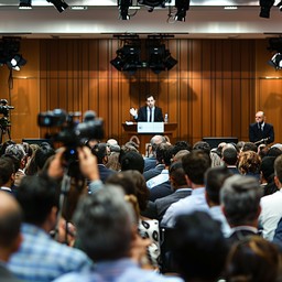 Panel Press Onference Free Press Conference Event Image - Conference, Press, Audience ...