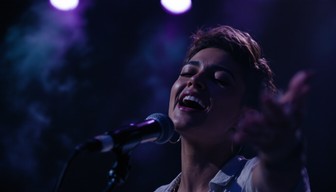 Through Singing Free Soul Through Song Image - Singing, Performance, Stage | Download ...