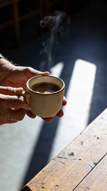 Free Coffee Break Moment Image - Coffee, Hands, Steam | Download at ...