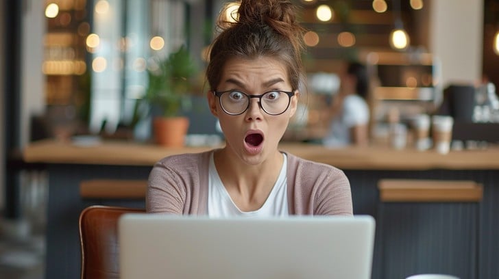 Free Surprised Laptop User Image | Download at StockCake