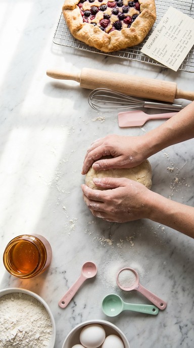 Free Crafting Sweet Moments Image - Baking, Hands, Dessert | Download ...