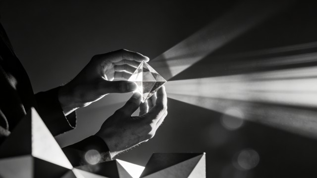 Geometric Capture Light Free Light Meets Geometry Image - Prism, Hands, Light | Download at ...