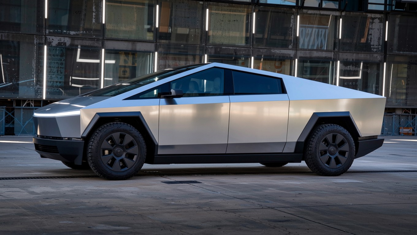 Free Angular Metallic Cybertruck Image - Tesla, Electric 